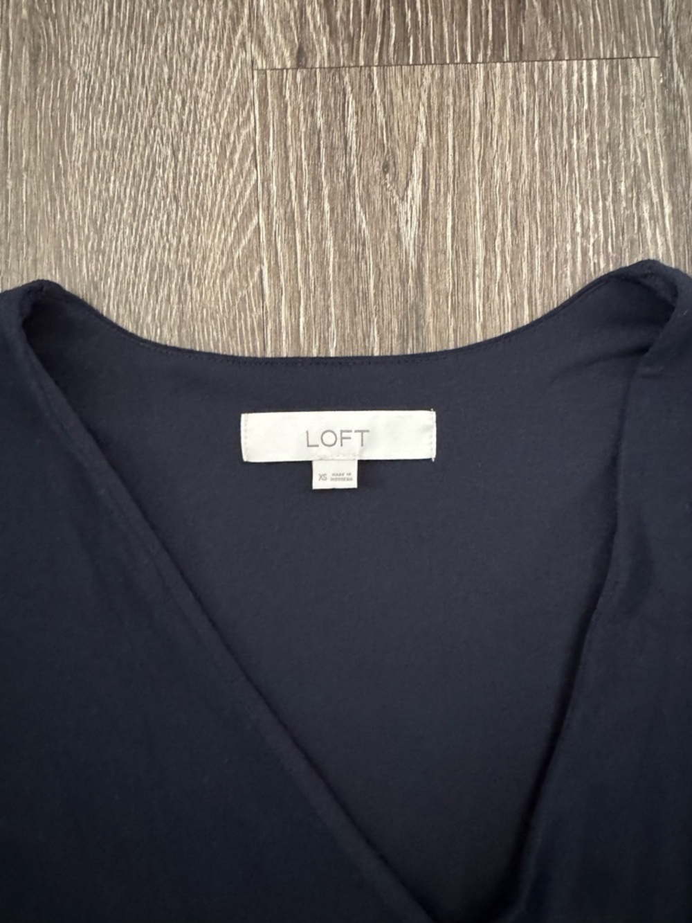 Loft Wrap Style Dress - Picture 3 of 7